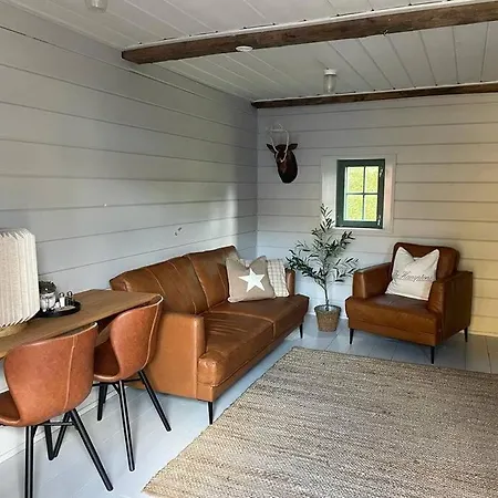 Suloinen Luhtirakennus Randla Apartment Rauma