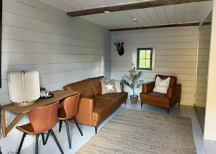 Suloinen Luhtirakennus Randla Апартаменты Раума